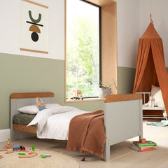 Rio Cot Bed with Mattress and Cot Top Changer
